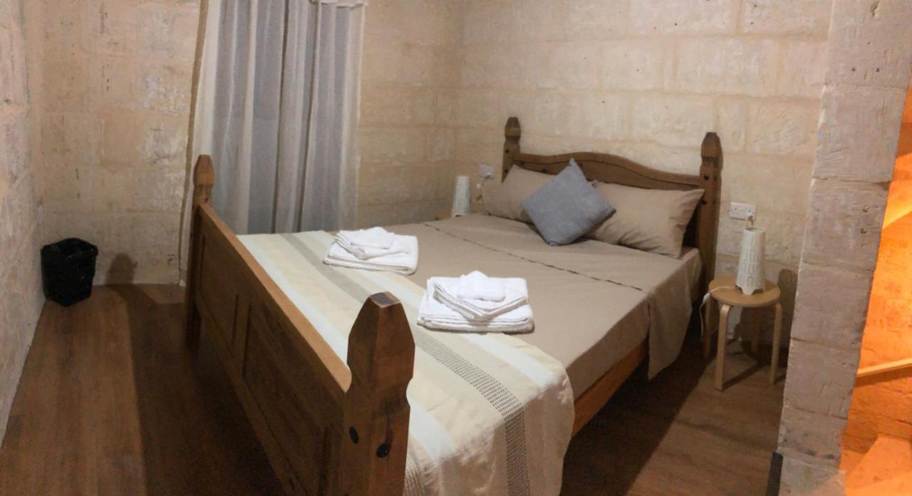 Floriana Cosy Townhouse Apartment Luaran gambar
