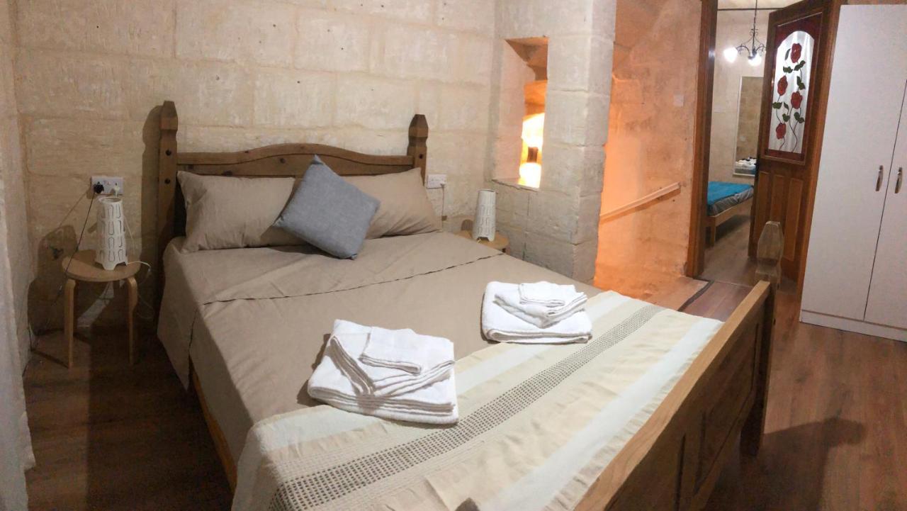 Floriana Cosy Townhouse Apartment Luaran gambar