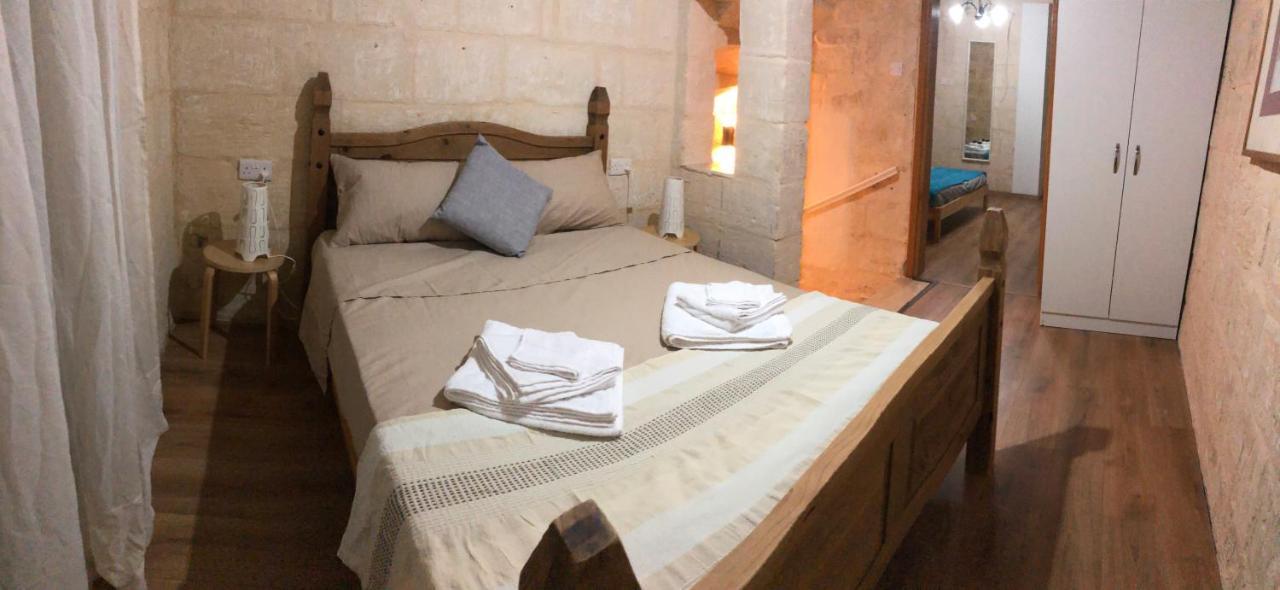 Floriana Cosy Townhouse Apartment Luaran gambar