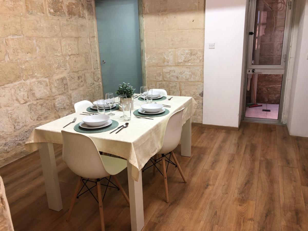 Floriana Cosy Townhouse Apartment Luaran gambar